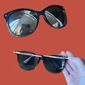Sunglasses with studs
